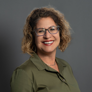 Andrea Shaw AE headshot of andrea shaw